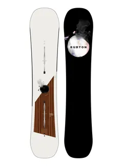 Burton Flight Attendant スノーボード（2024年モデル）：左がトップシート（白地に木目とグラフィック）、右がベース（黒地に月のグラフィック）